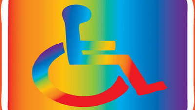 Engelli komşuları için asansör yaptırdılar