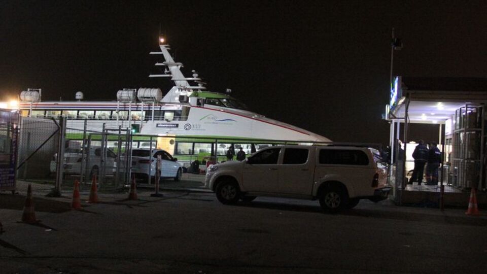 Deniz otobüsü seyir halindeyken bomba ihbarı geldi!