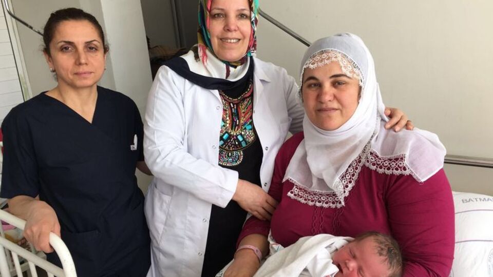 8'inci çocukları 29 Şubat'ta dünyaya geldi!