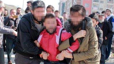 İki sivil polis aynı kişiyi gözaltına almak isteyince...