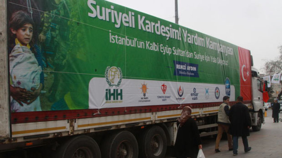 Suriyelilere yardım tırları yola çıktı