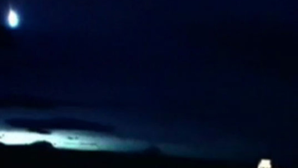 Gökyüzünde korkutan gizemli ışık