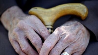 Yaşlıların yüzde 15'i 112'yi arayamıyor!