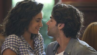 Filmde senaryo gereği aşk yaşıyorlardı