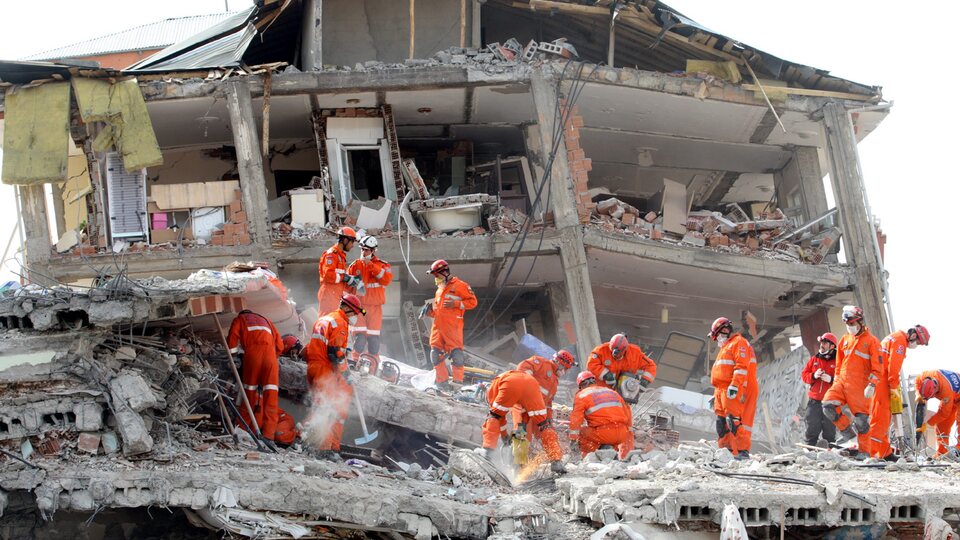 "Marmara'da beklenen deprem en erken..."