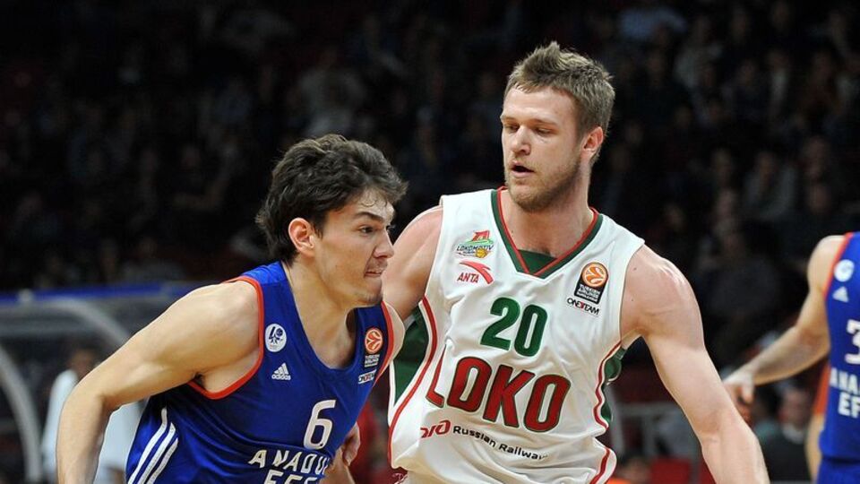 Efes evde yok!