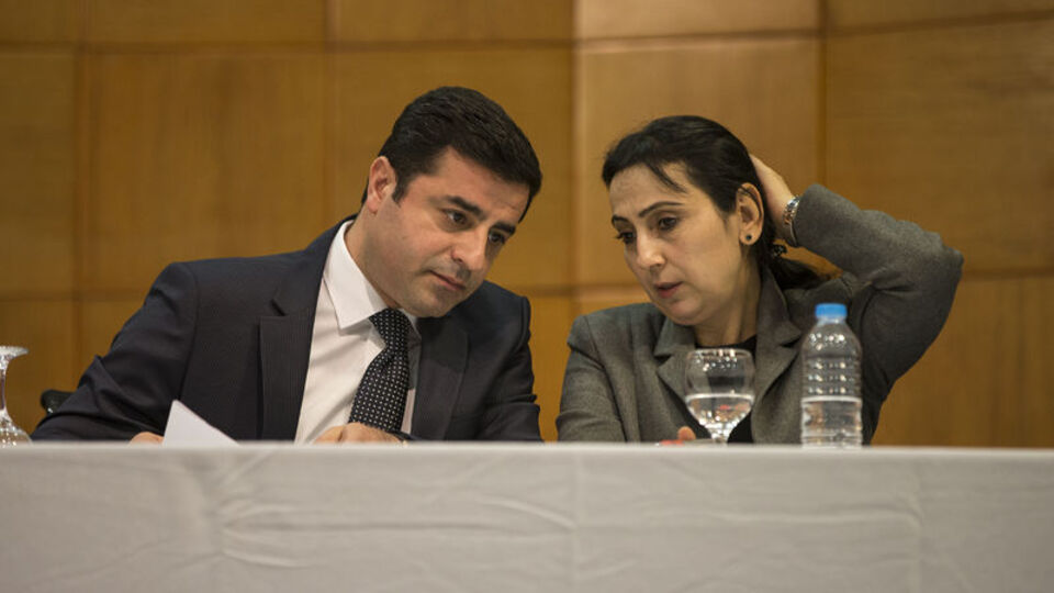 Fezlekeleri Başbakanlık'ta