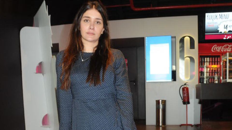 'Flaşlar patlayınca çıplak hissediyorum'