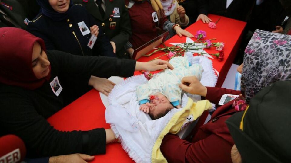 15 bin kişi uğurladı! Şehide acı veda