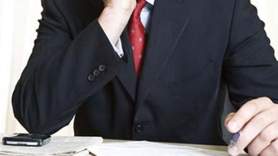 Memurlara giyecek yardımı