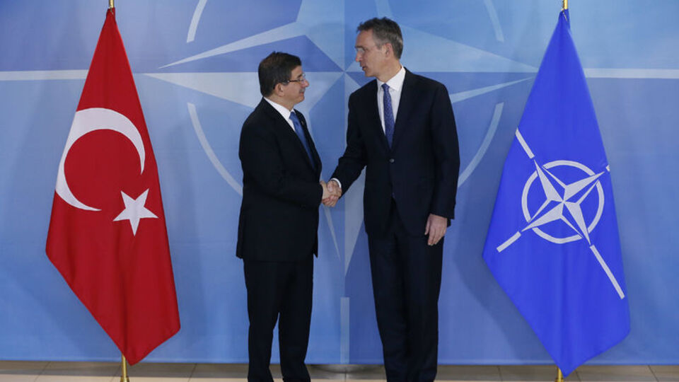 Davutoğlu: Rusya'nın saldırıları DAEŞ'e yönelik değil