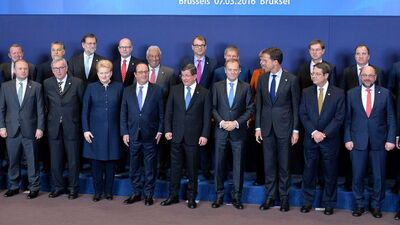 Zirvede Türk bayrağı hassasiyeti!