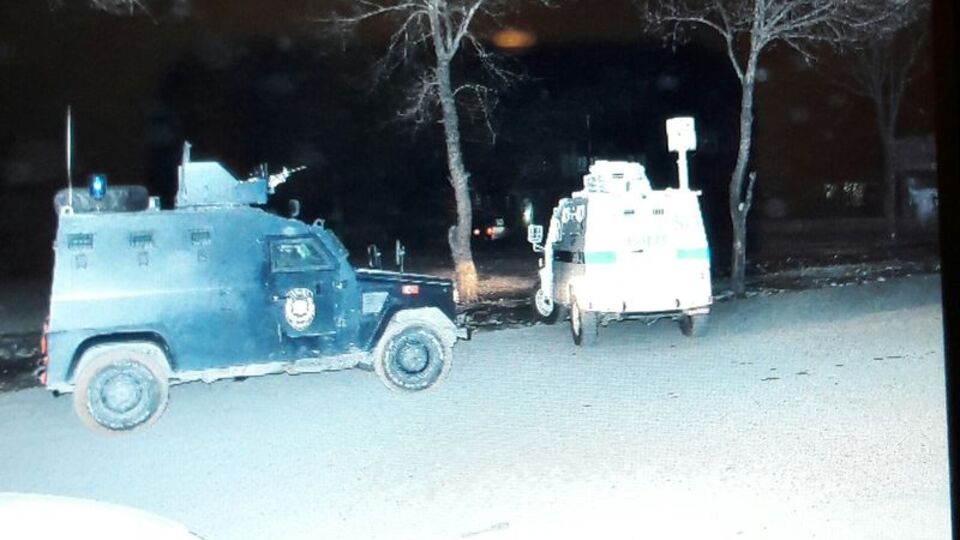 Polis karakolu ve lojmanına saldırı