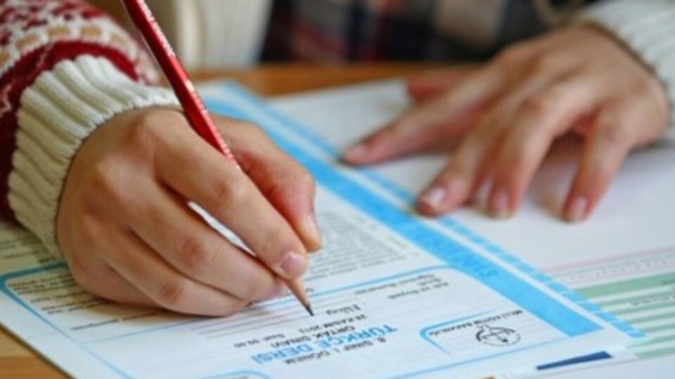 Emre Konuk: Bilinçli aile, başarılı çocuk!