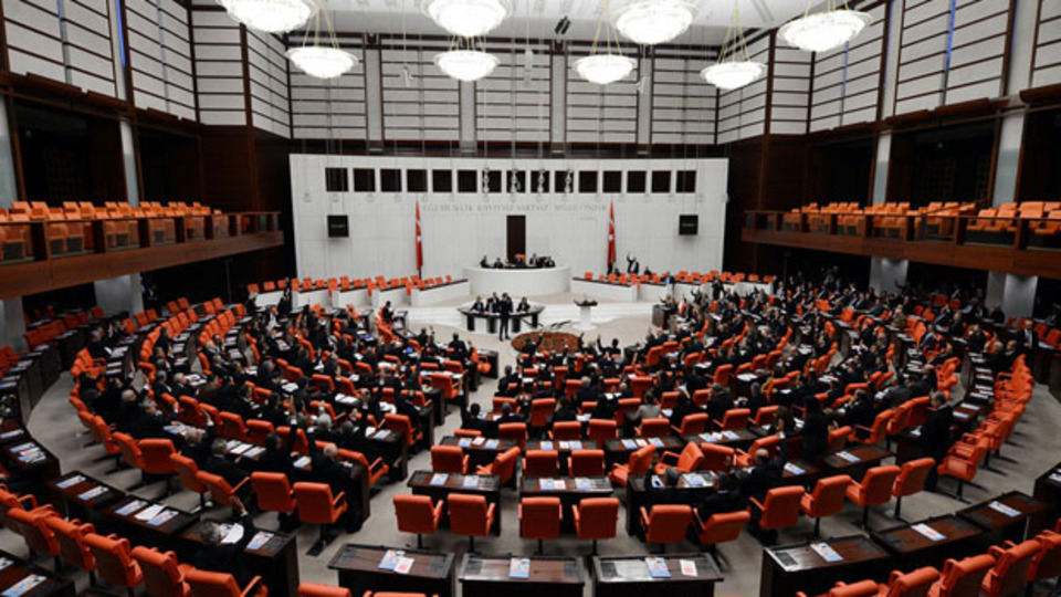 Meclis'te 'itibar' tartışması