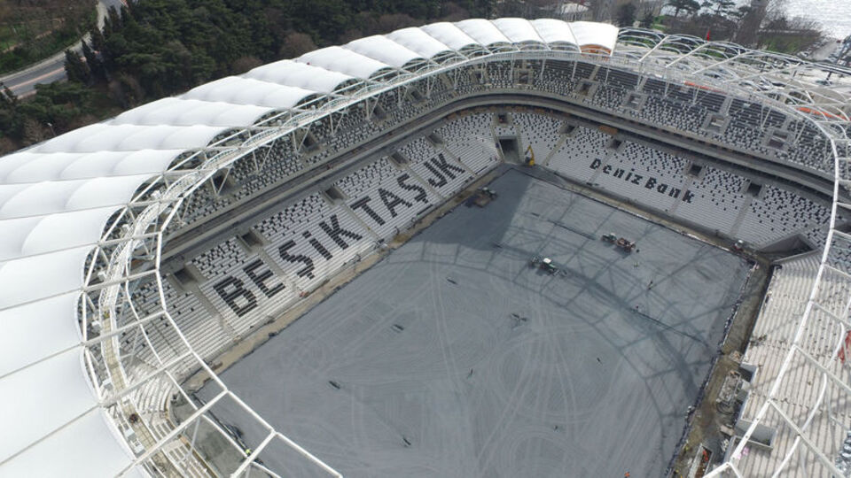 Vodafone Arena'ya çim müjdesi
