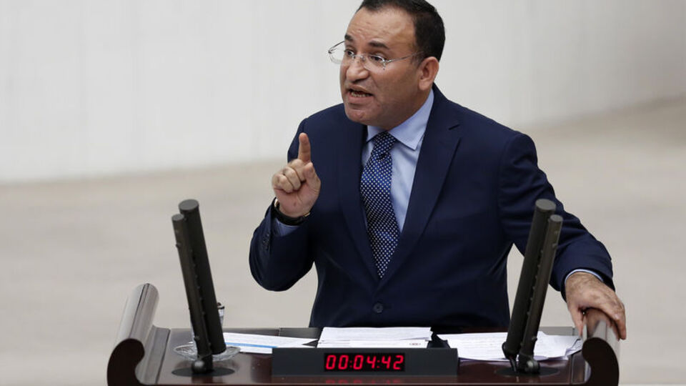 Bozdağ'dan AYM kararına sert eleştiri