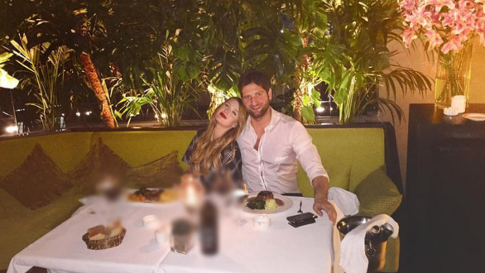 Baş başa romantik yemek