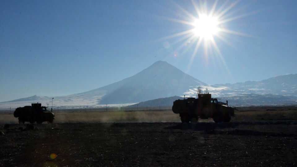 Sınır hattında çatışma: 10 ölü