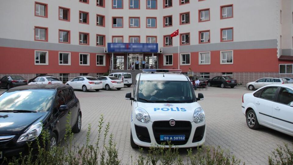 Çorlu'da FETÖ/PDY'ye finans sağlayan okullara kayyum!