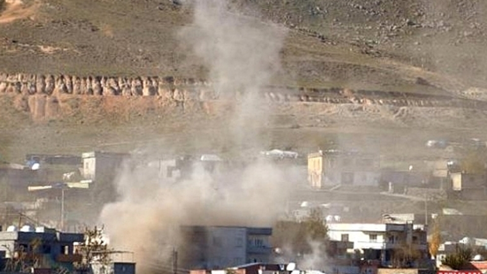 Yüksekova'da patlama: 4 yaralı!