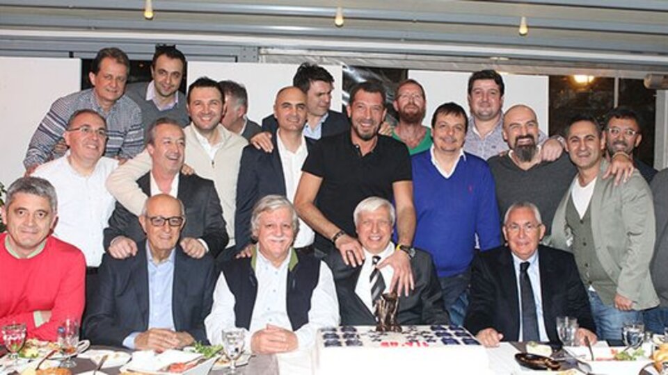 Efes, Koraç Kupası'nın 20. yılını kutladı!