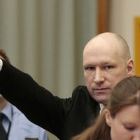 Breivik devlete dava açtı