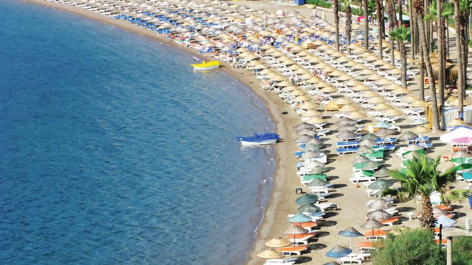 'İthalatın yapamadığını turizm sektörü yapacak'