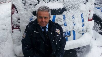 Sosyal medya fenomeni polis cinnet geçirdi!