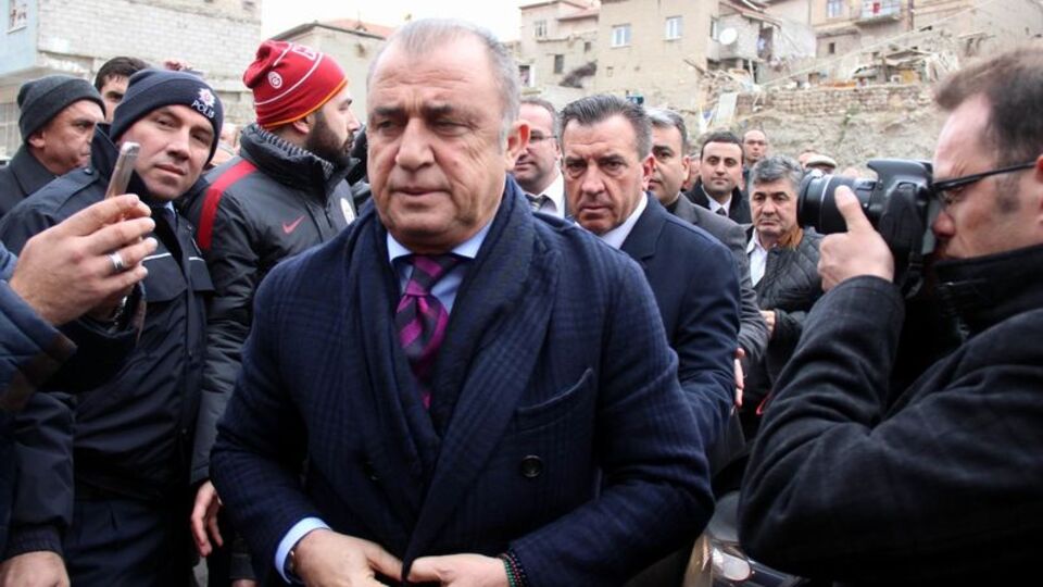 "Gencecik insanların kanı niye akar"