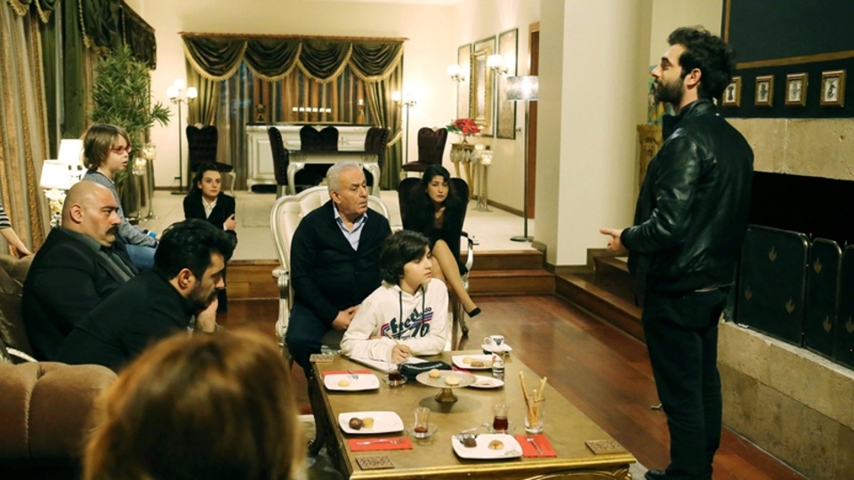 Adil Topal, köşeye sıkışıyor!