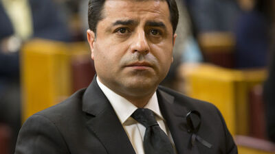 HDP'den siyah kurdeleli grup toplantısı