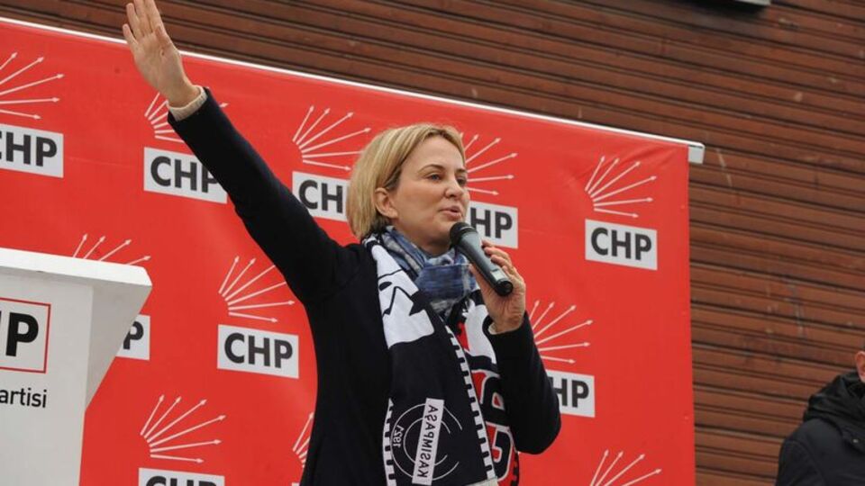 CHP'de beklenmedik istifa!