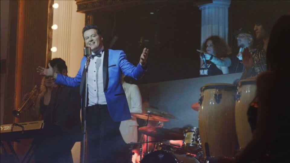 Eski şarkılara yeni makyaj