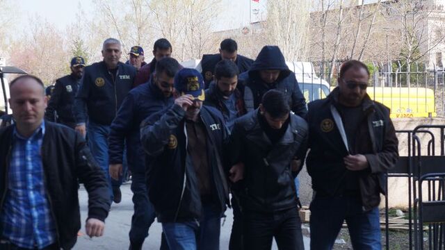Kızılay saldırısında 3 kişi serbest!