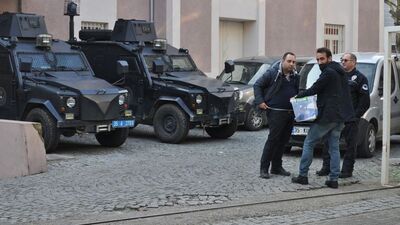 İstanbul ve İzmir'de Nevruz baskınları!