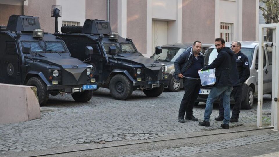 İstanbul ve İzmir'de Nevruz baskınları!