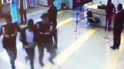 Hastaneden firar eden o ismin yeni görüntüleri!