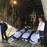 Canlı bomba kurbanı İsrailliler'in cenazeleri ülkelerine götürülüyor