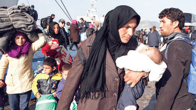 Göçmenler feribotla dönecek