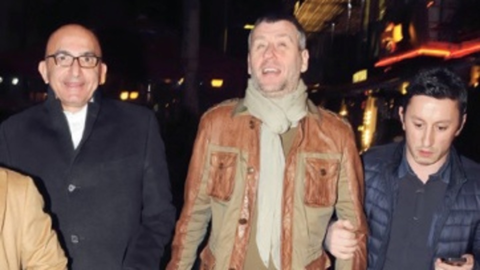 'Yaralarımızı sarana dek sahne yok'