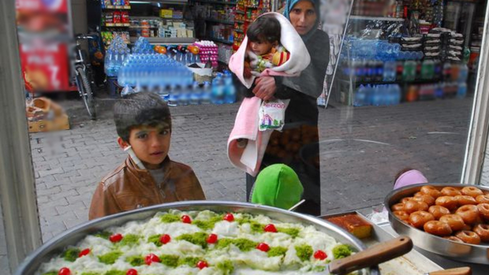 Acı bakış...
