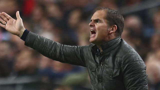 Ajax'ta De Boer şoku!