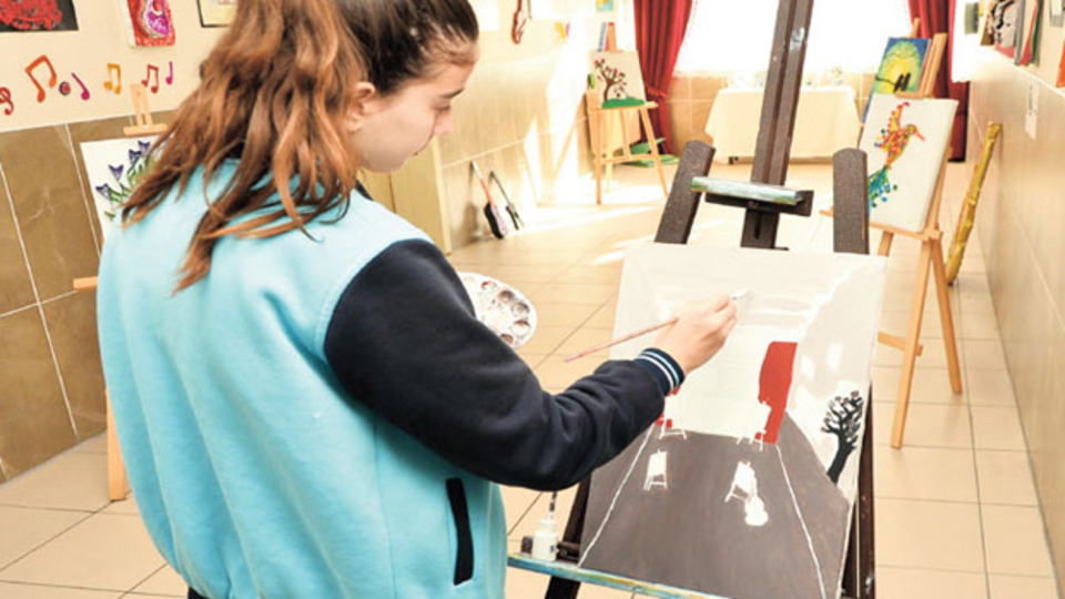 Okul koridorunda sanat sokağı!