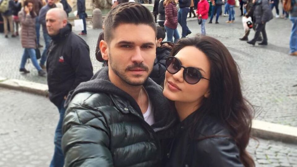 Ünlü çiftten flaş karar!