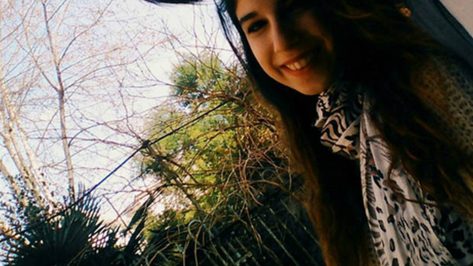 Gülay Bursalı kimdir?