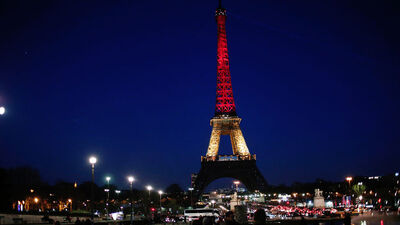 Eyfel Kulesi'nde terör mesajı