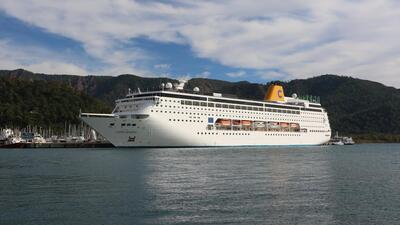 Gemiler Kuşadası'na turistler İstanbul'a