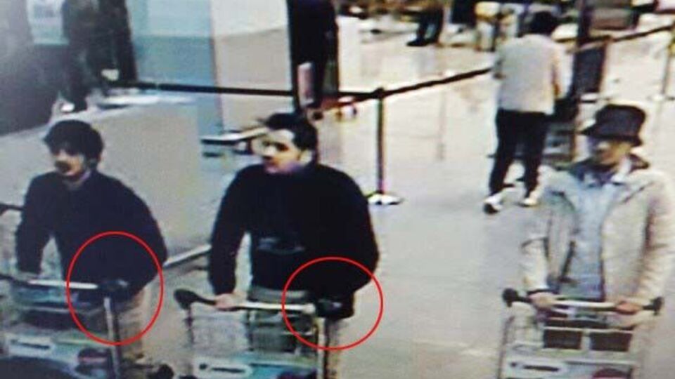 Bombacıların tek eldiveninin sırrı ne?