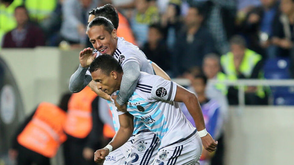 Alves ve Nani'ye moral veriliyor!
